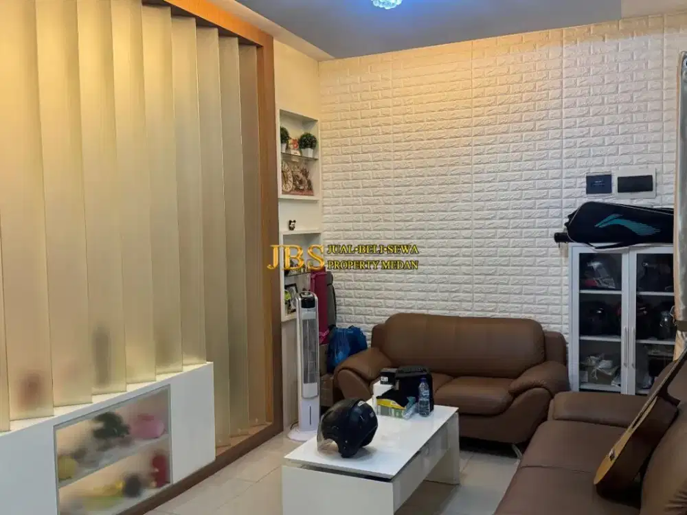 Dijual Rumah 2,5 Tingkat di Komplek Mutiara Palace Jalan Selamat Ketaren - Medan