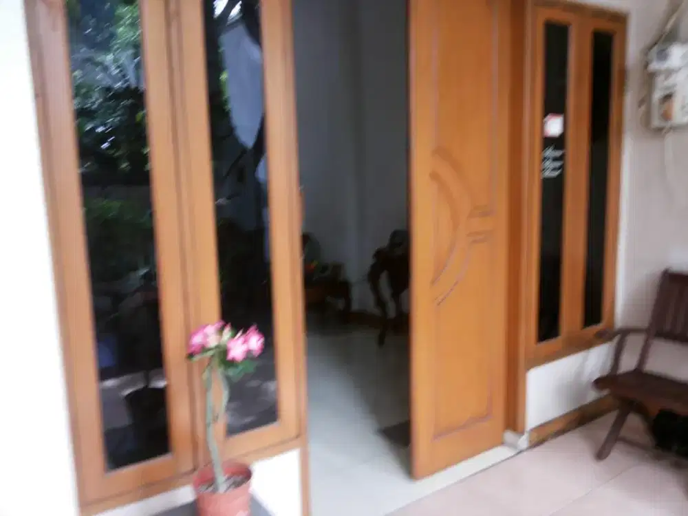 Dijual Rumah Nyaman di dalam Komplek Daerah Pegadungan Kalideres Jakarta Barat