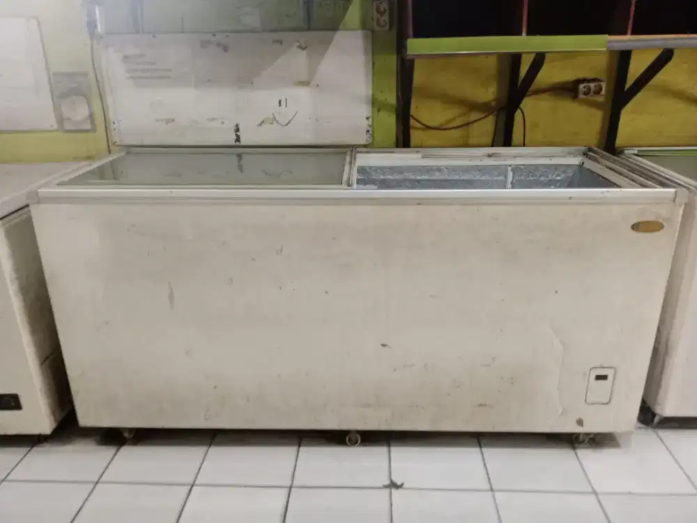 Freezer Sansio Seken Kapasitas 600 Liter