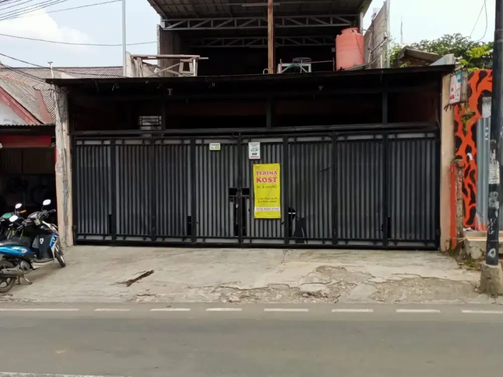 Rumah Strategis UK 7,5 X 25 Cocok Untuk Usaha Jakarta Barat