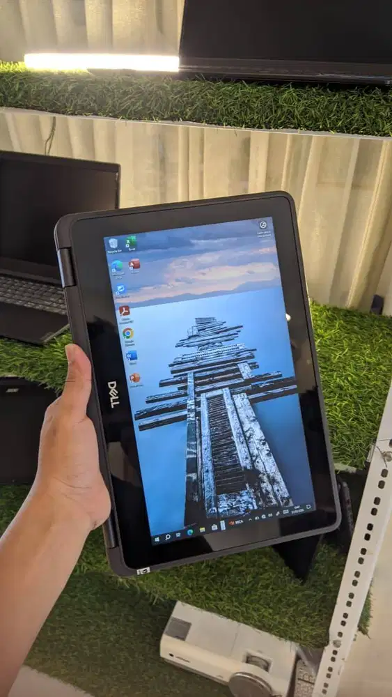 LAPTOP DELL LATITUDE 3190 TOUCHSCREEN