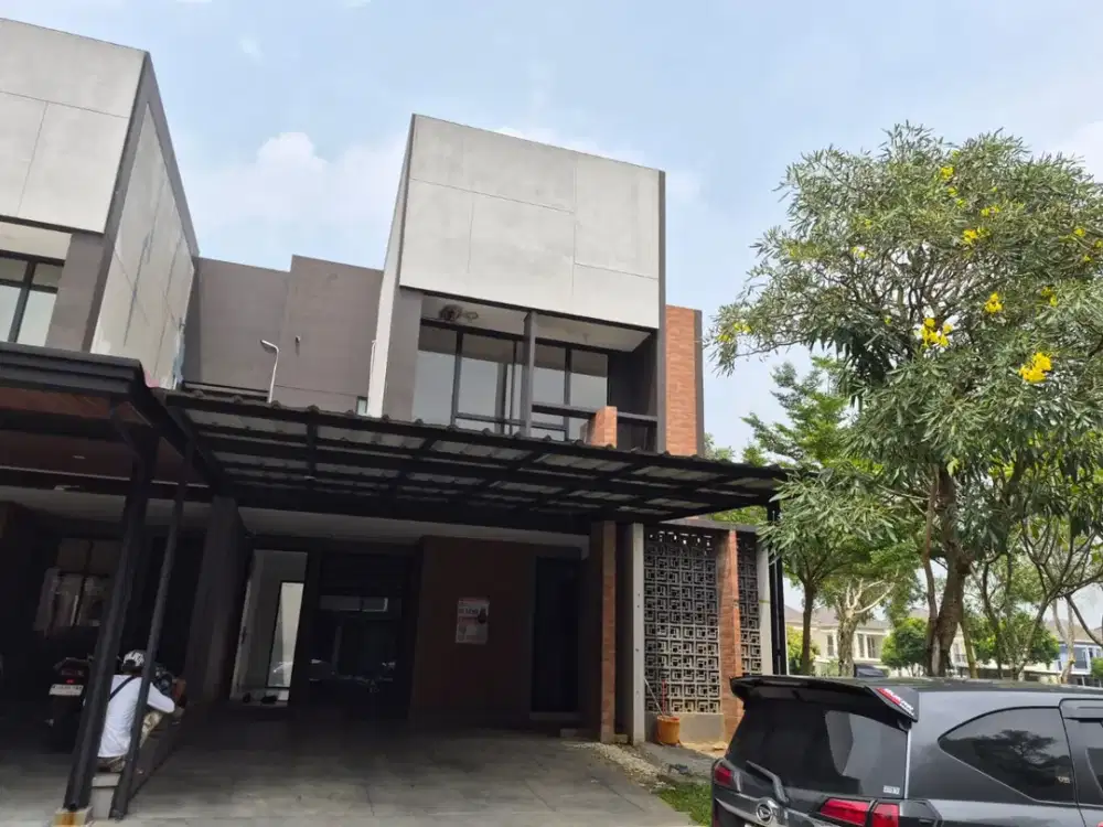 Disewa Rumah Alam Signature Suvarna Sutera Bersih Terawat Siap Huni