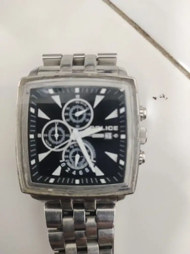 Jam Tangan Police