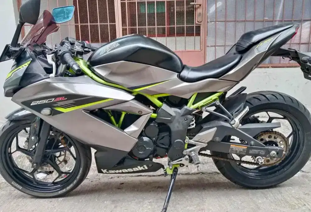 Kawasaki Ninja 250CC Mono fi Tahun 2018 Pajak2027 Mesin Halus SiapGass