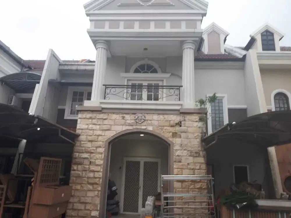 Dijual Rumah Bagus & Strategis, Dkt Unair di Galaxy Royal Palace