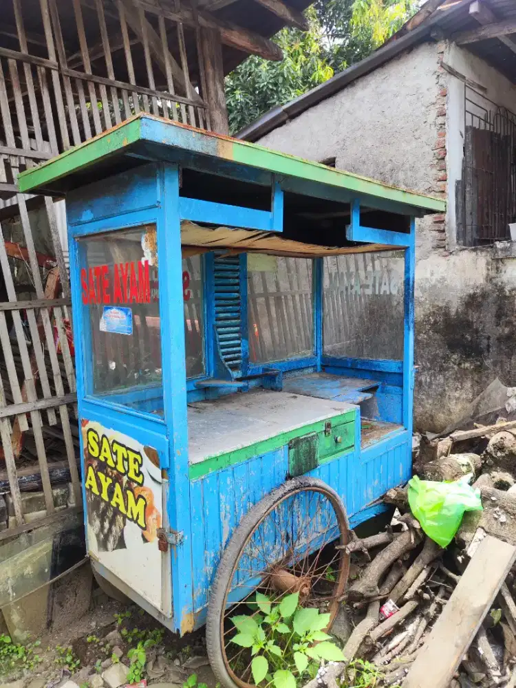 Gerobak sate bekas