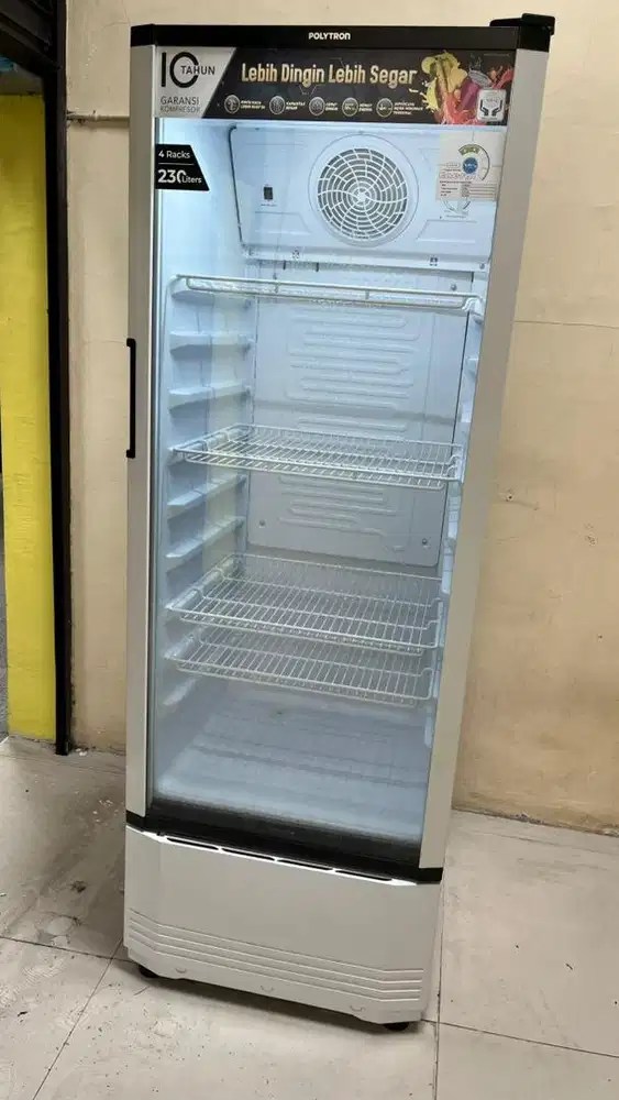Showcase Polytron 4 rak 230 liter