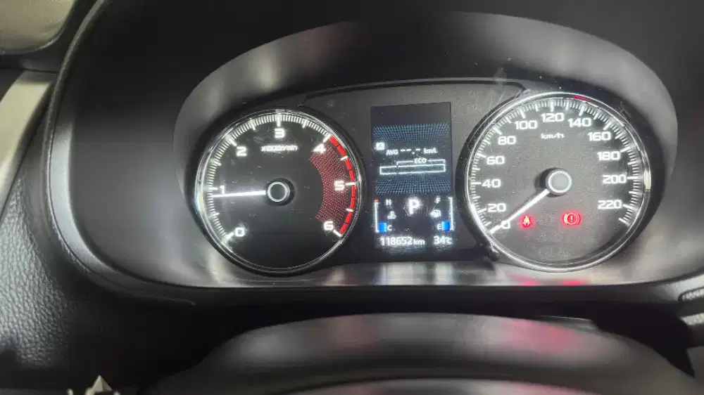 Dijual Pajero sport Dakar 4X2 AT