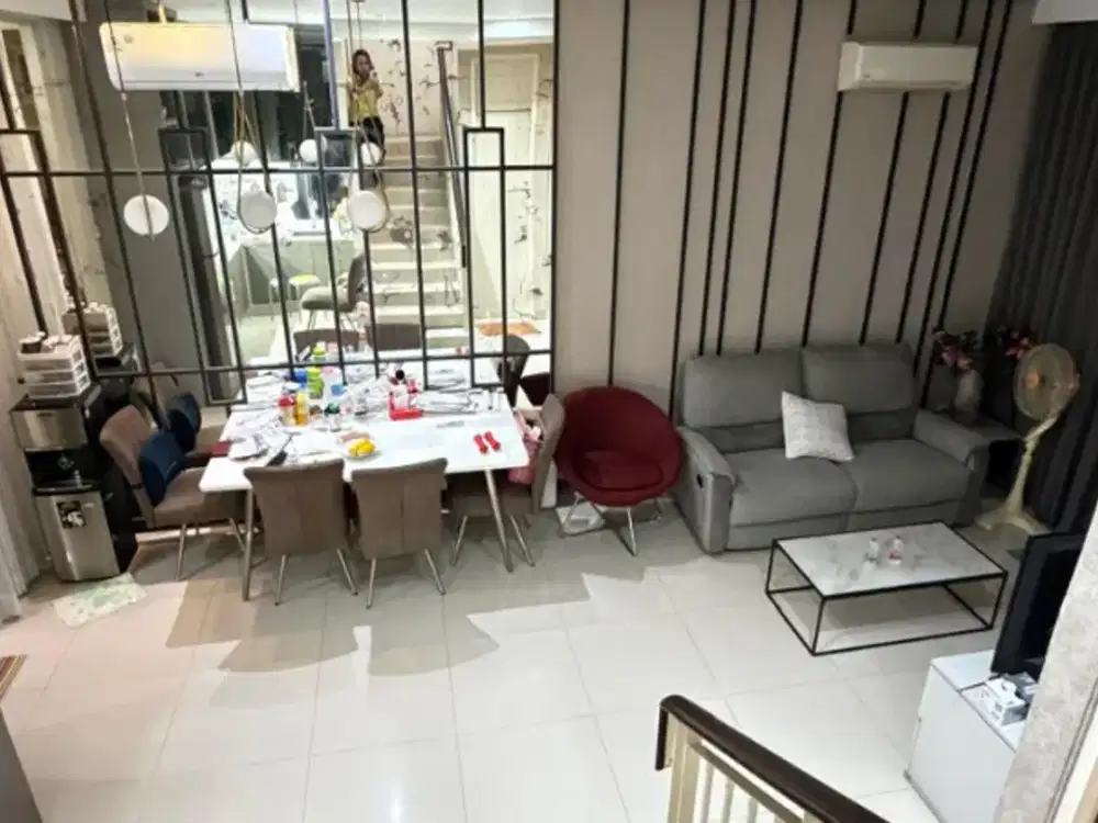 Rumah Pakuwon City Full Furnish  Long Beach Dkt San Antonio