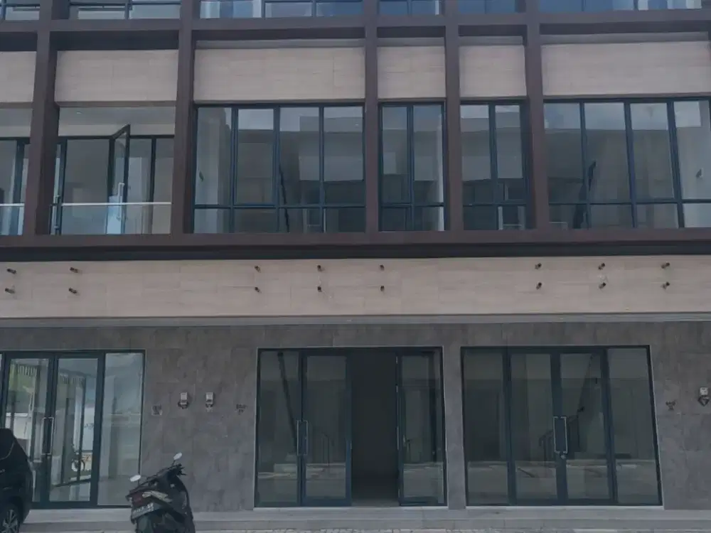 DISEWAKAN RUKO SEMI FURNISH NORTHRIDGE BSD CITY COCOK UNTUK KANTOR (EX-KANTOR)