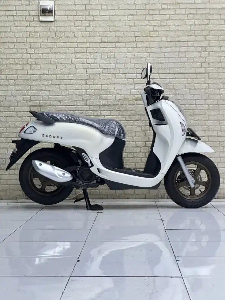 HONDA ALL NEW SCOOPY PRESTIGE 2025 - Chintia Mustika