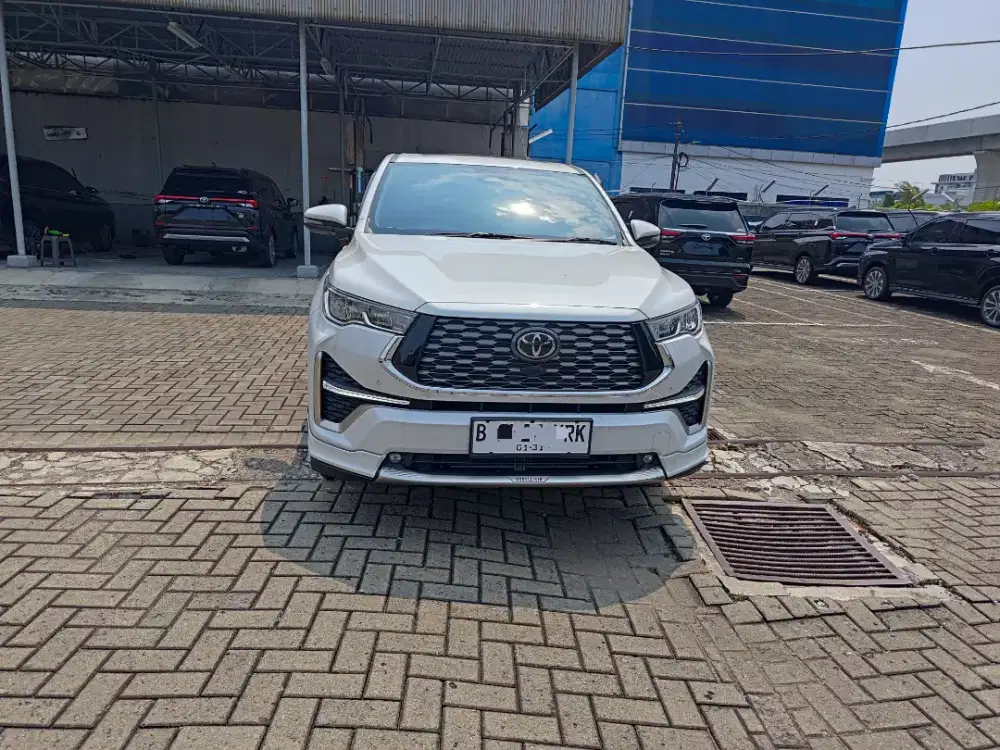 Toyota Innova Zenix Q hybrid modelista tss 2026