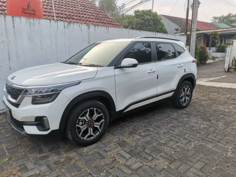 Seltos 2020 exp  kondisi terawat istimewa