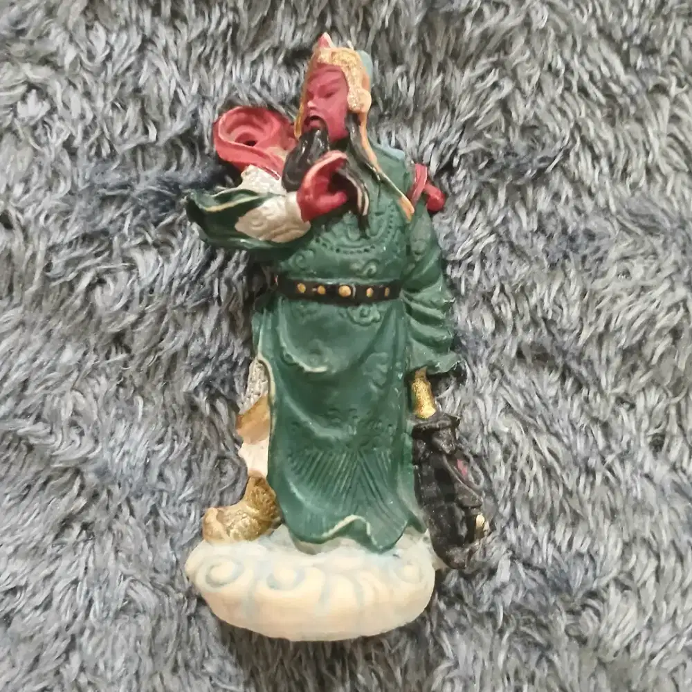 Rupang mini dewa Kuan Kong