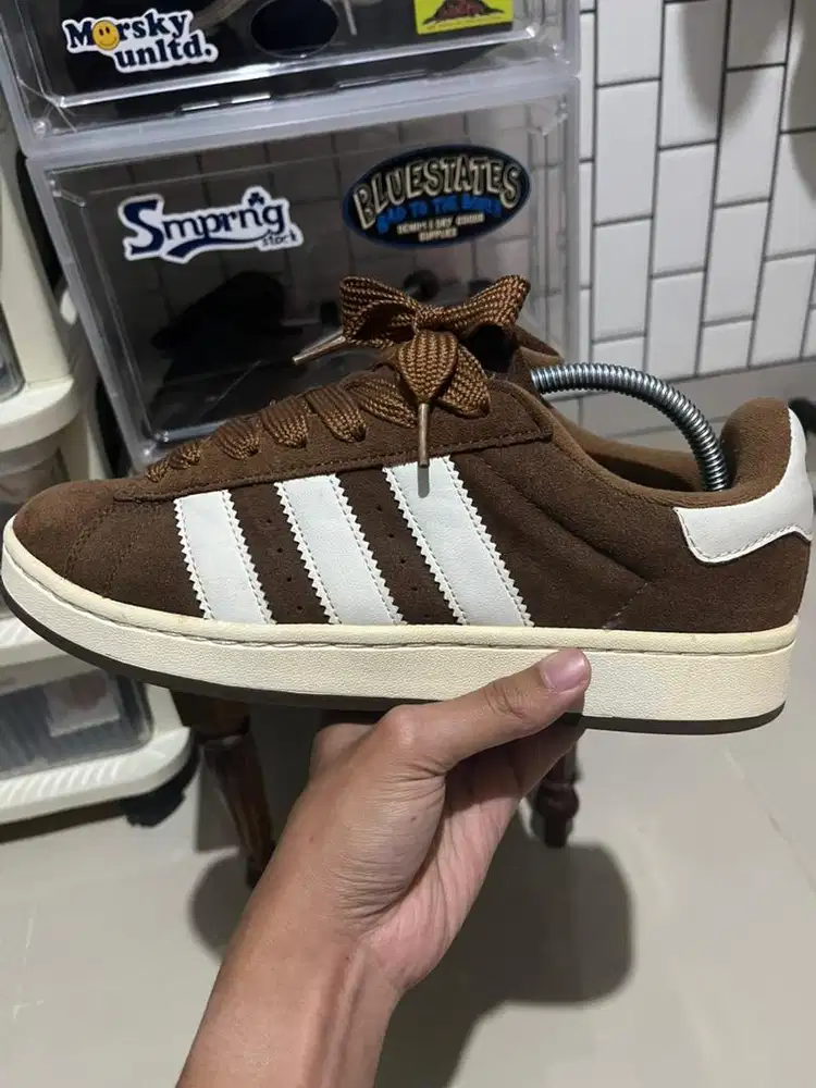 Sepatu adidas preloved