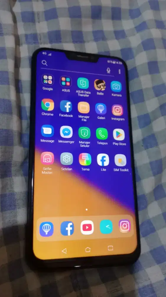 asus zenfone 5z.