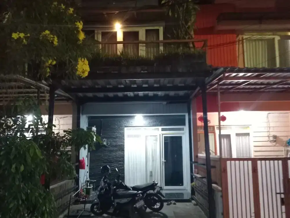 DIJUAL RUMAH BAGUS FULL RENOVASI HADAP SELATAN JUAL MURAH DI PARK RESIDENCE
