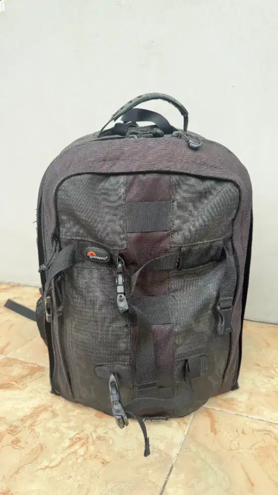 Tas kamera besar lowerpro original bisa muat banyak