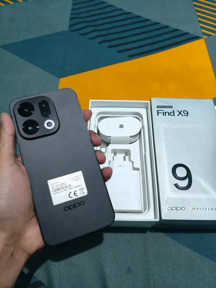 Oppo Find X9 12/256 fullset mulus like new warna hitam / space black