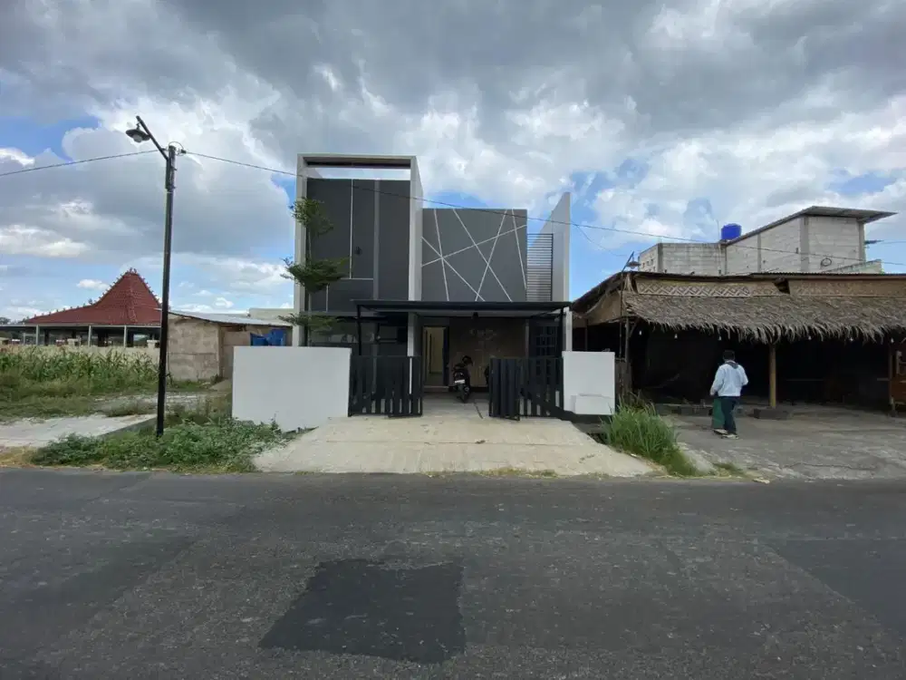 Rumah Strategis Dekat Jl Jogja-Solo dan Jalan Tol