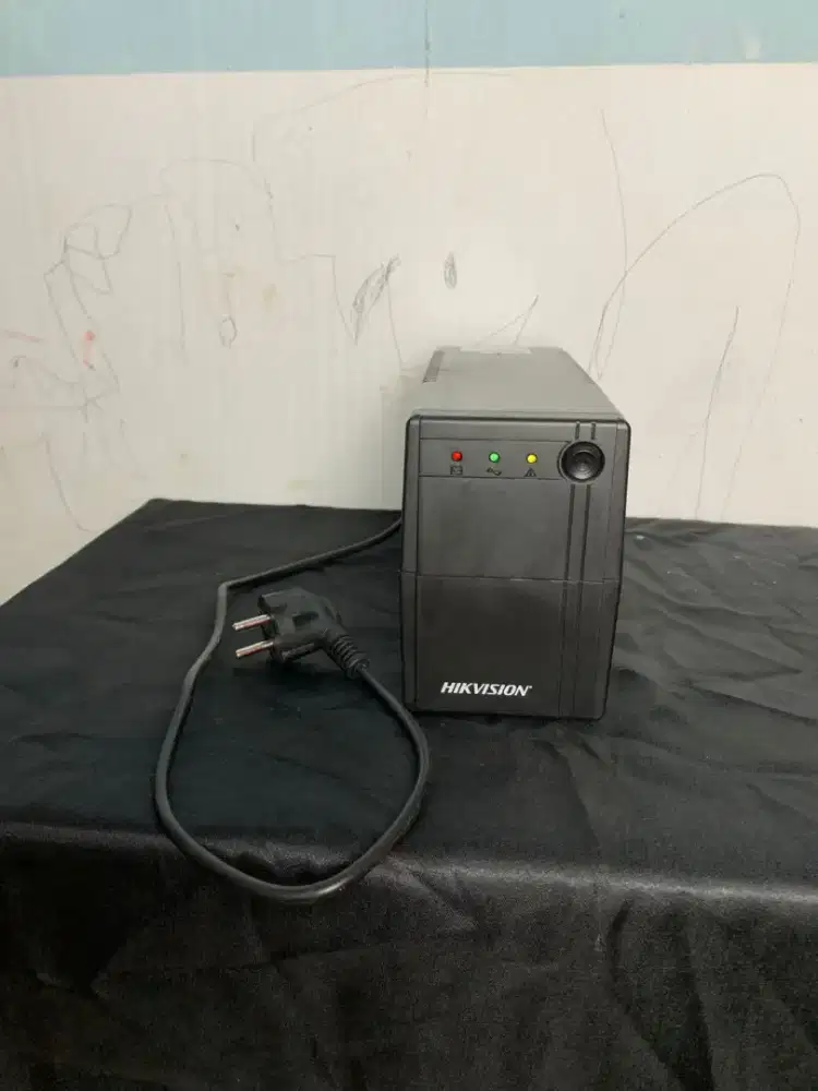 UPS HIKVIKSION 1KVA DS-1000VA/600w