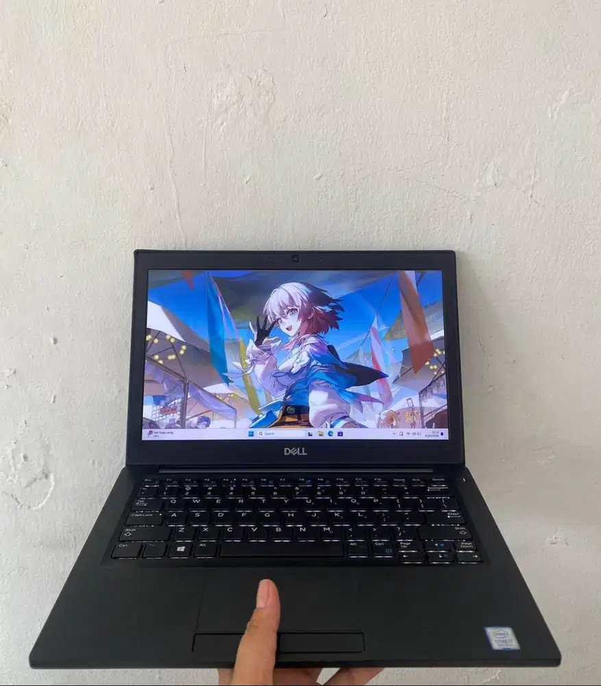 DELL LATITUDE 7290	INTEL CORE i7-8650U CPU RAM 8 GB SSD 256 GB