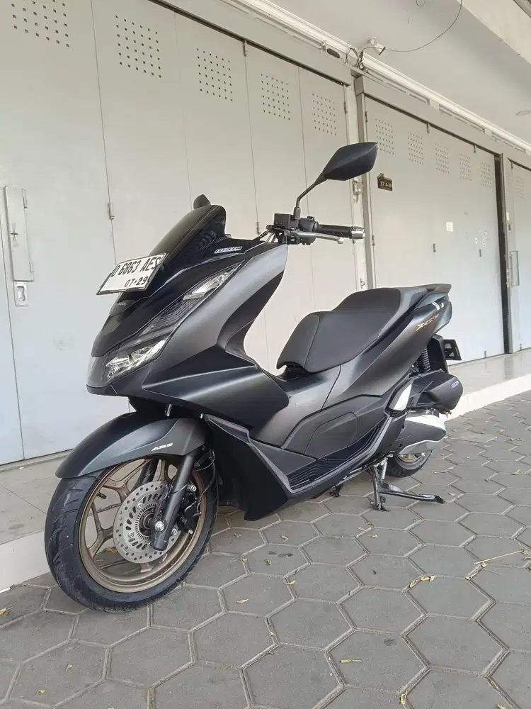 Honda PCX 160 ABS 2024 mulus seperti baru