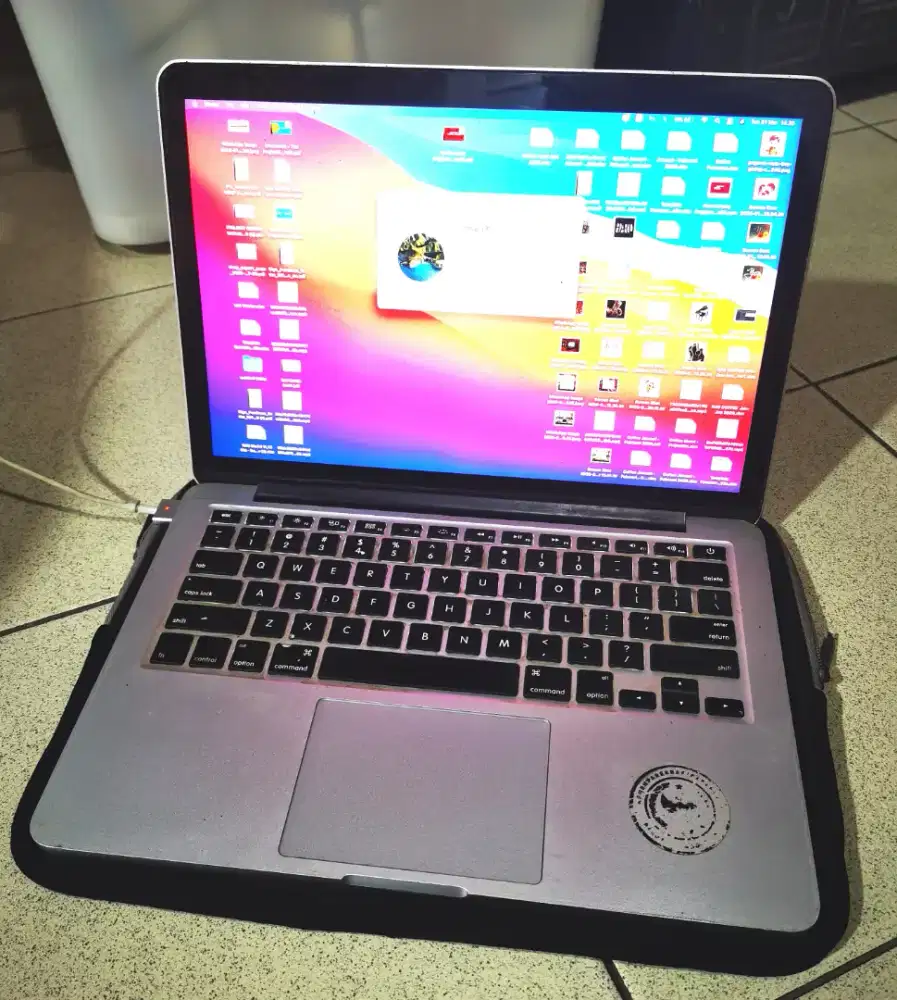 Macbook Pro (Retina, 13-inch, Mid 2014 )