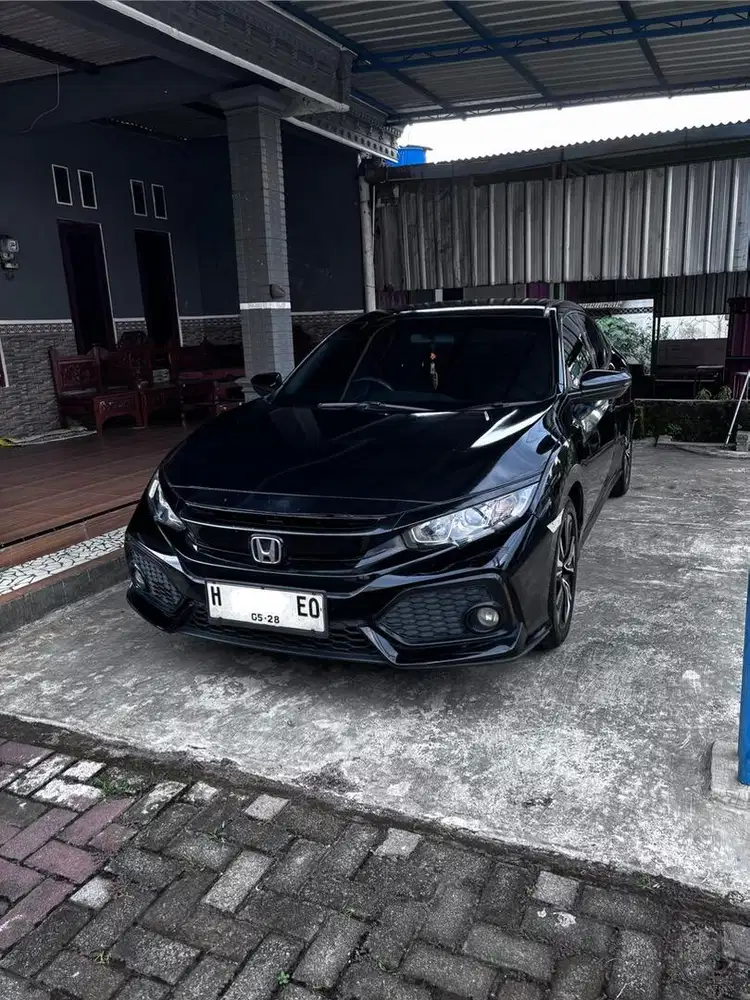 Honda Civic Turbo Hatchback 2018 Hitam Tipe E