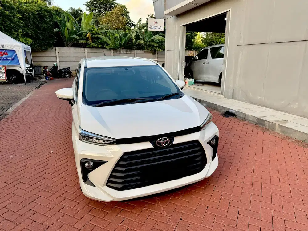 Toyota Avanza 1.3 e 2023 AT super white