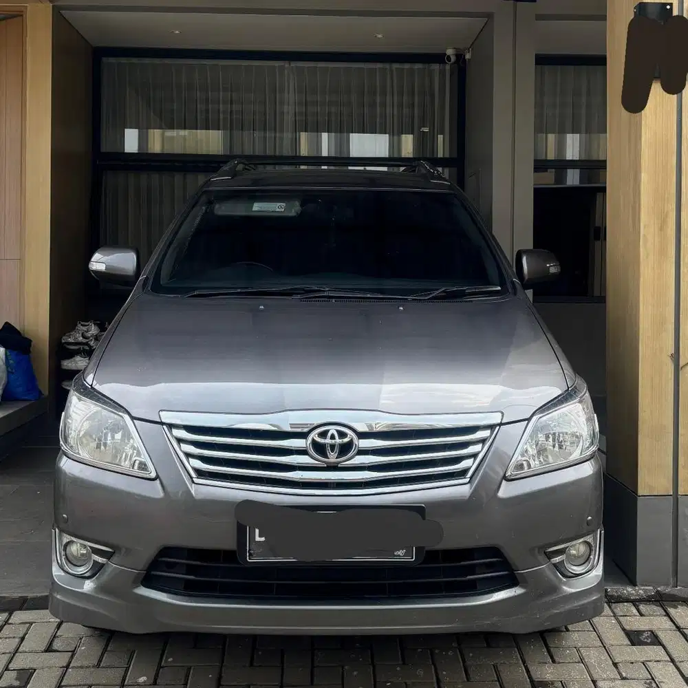 KM RENDAH | Toyota Kijang Innova 2.0 V Luxury AT Captain Seat