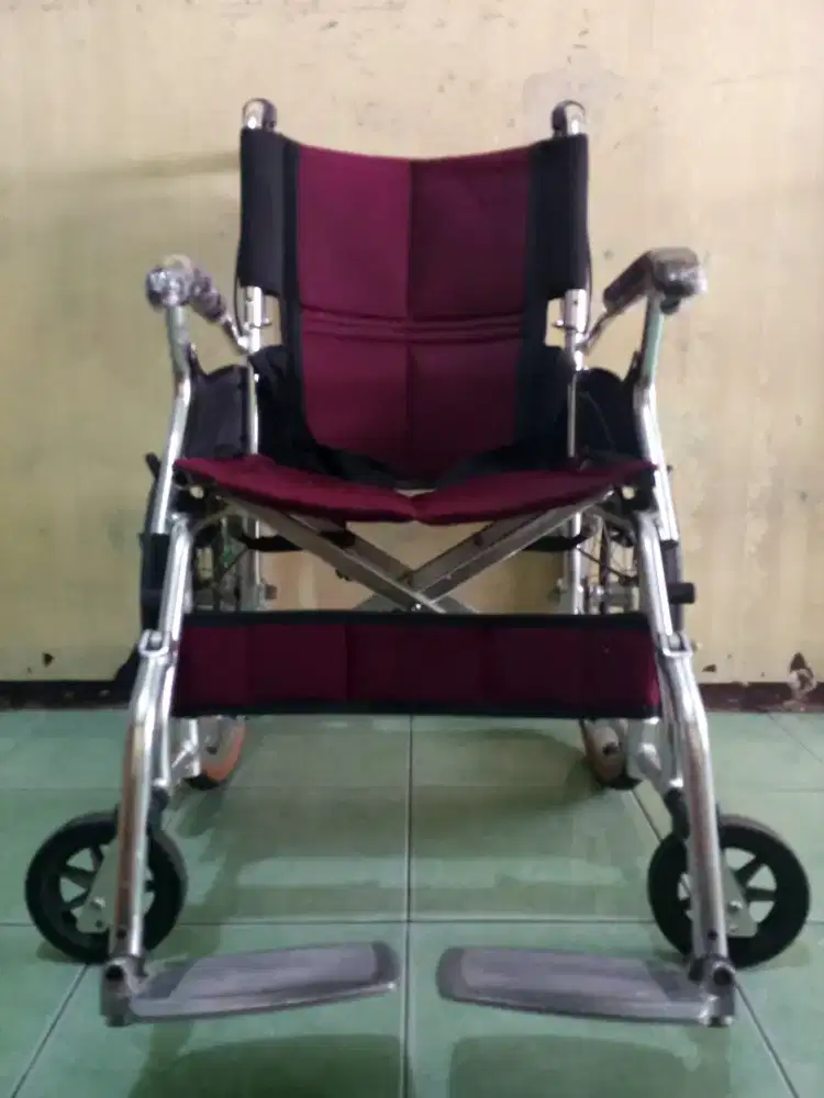 KURSI RODA MERK AVICO MATRIAL ALOY