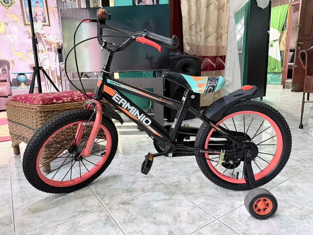 Sepeda anak baru dipake 3 kali