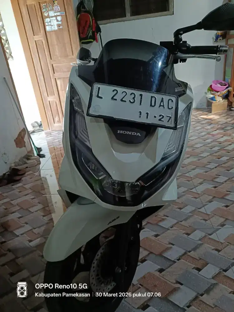 Pcx tahun 2022 tipe ABS