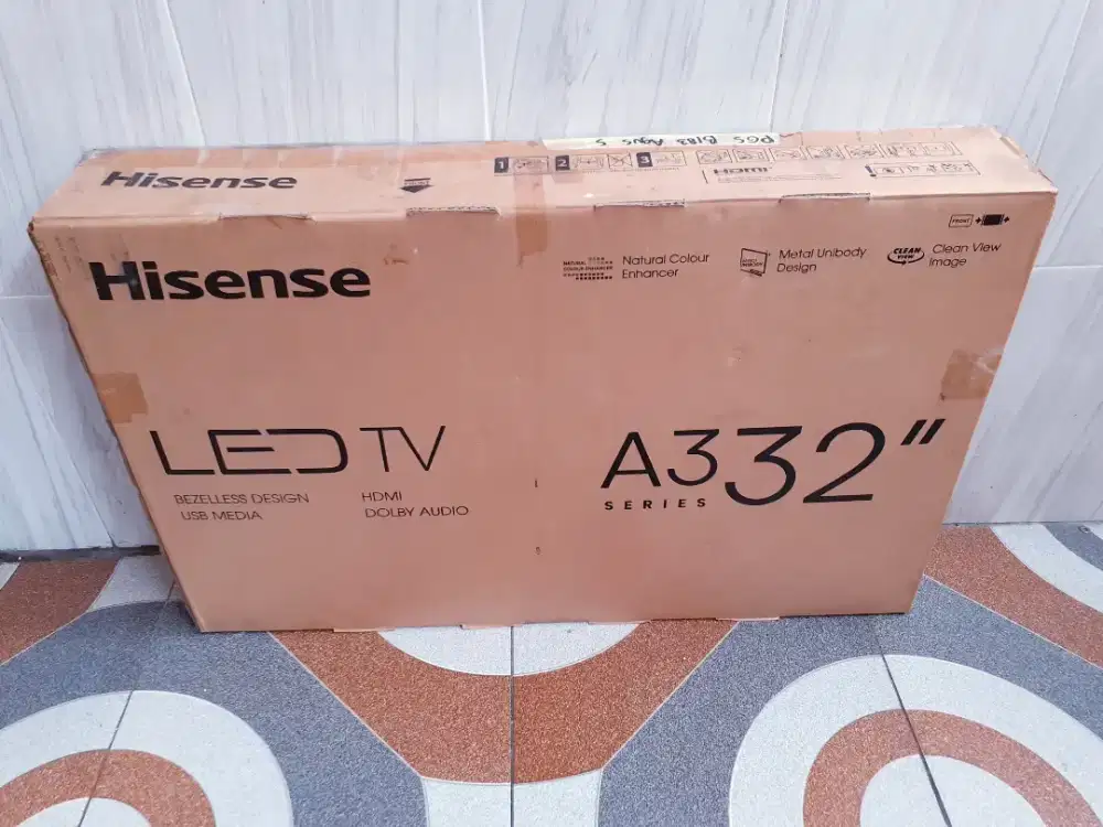 TV LED HISENSE 32IN DIGITAL TV KONDISI NORMAL MULUS GARANSI (J76)