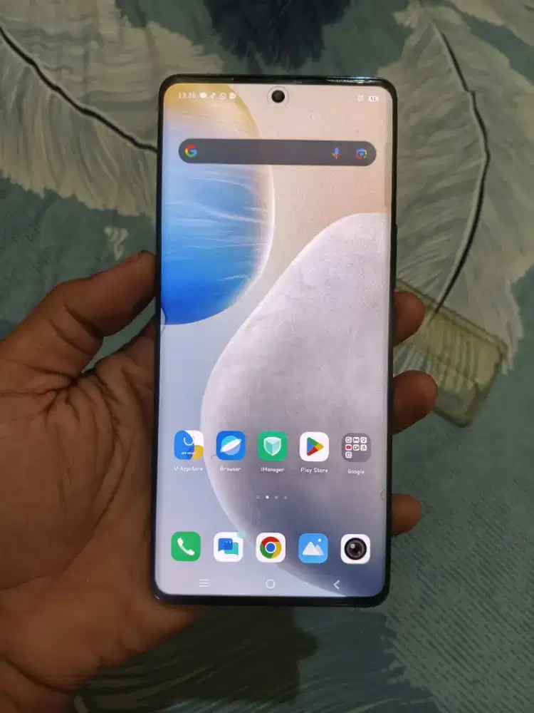 Vivo V30 5G ram 8/256 muluss