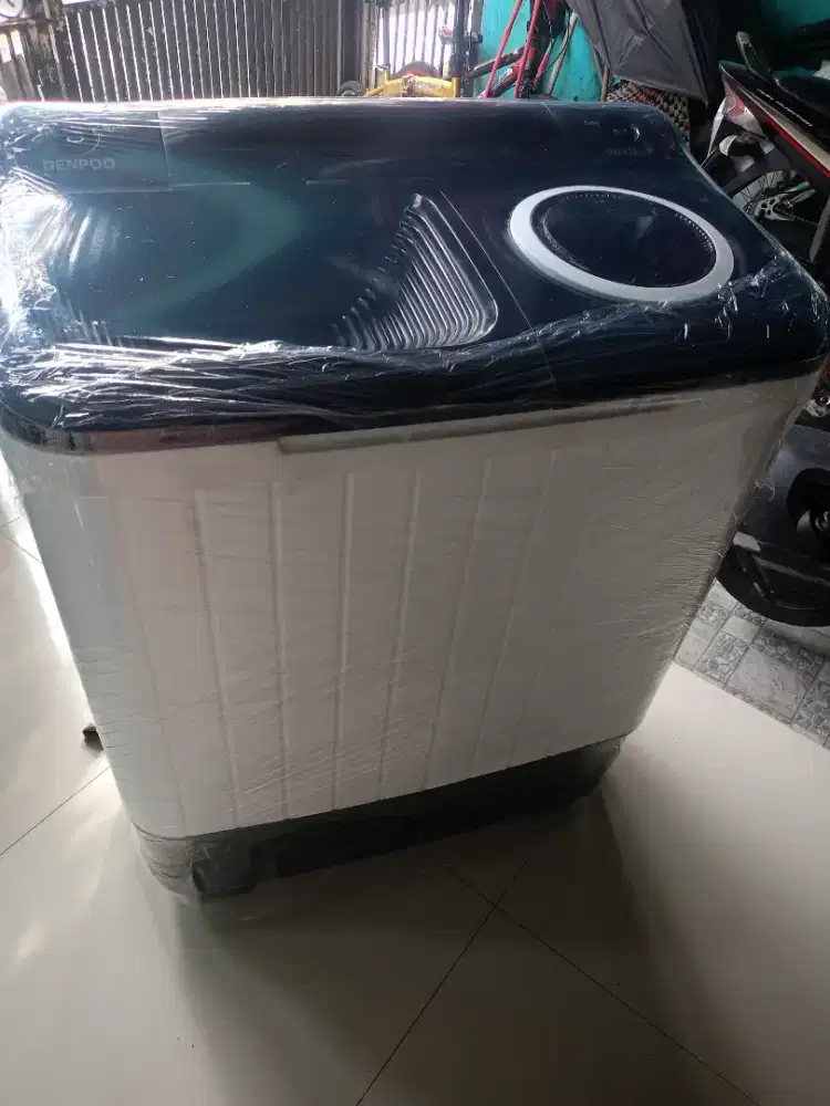 Mesin cuci 2 tabung merk denpo kapasitas 8kg mulus