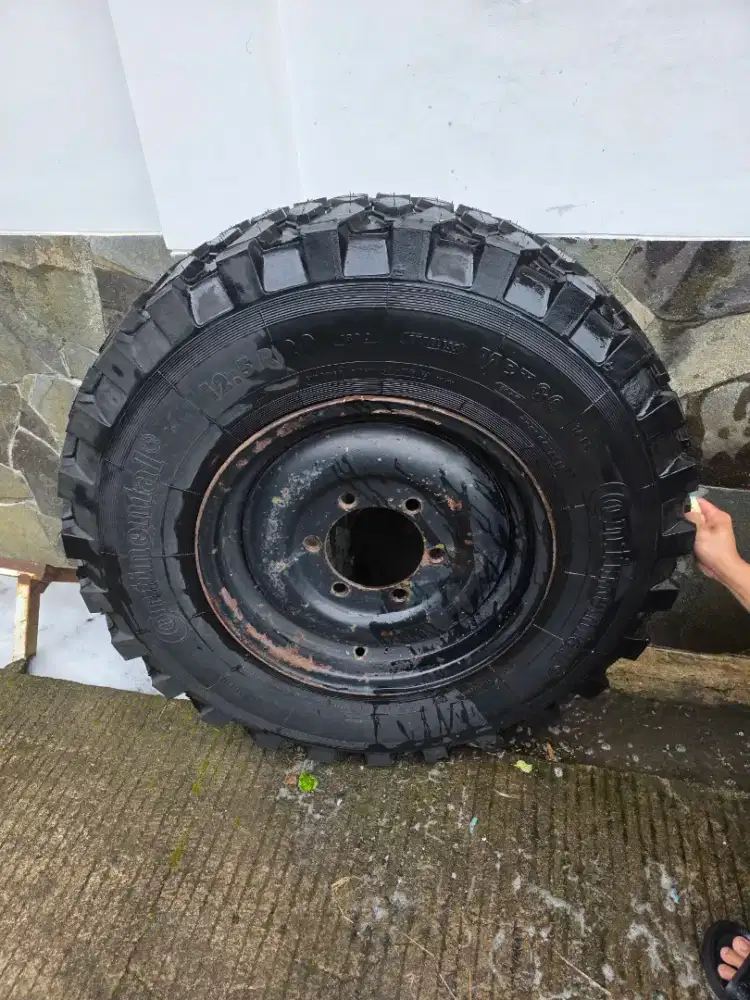 Ban Unimog continental 12.5 R20