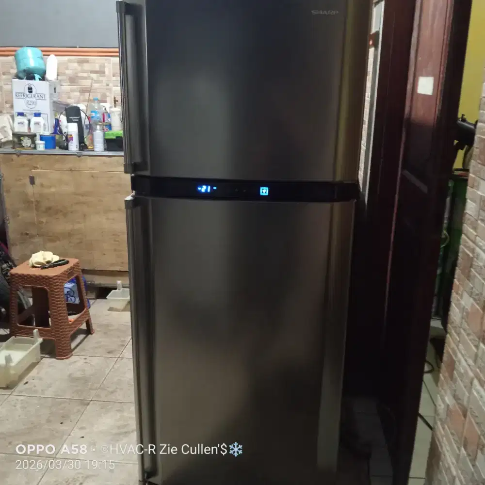 Kulkas Sharp 2 pintu jumbo