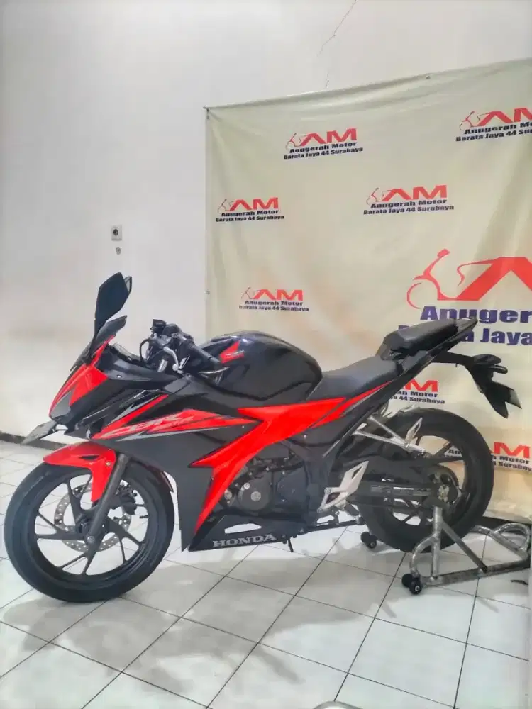 Ready Km 11 Ribu Honda CBR 150 hitam merah tahun 2018