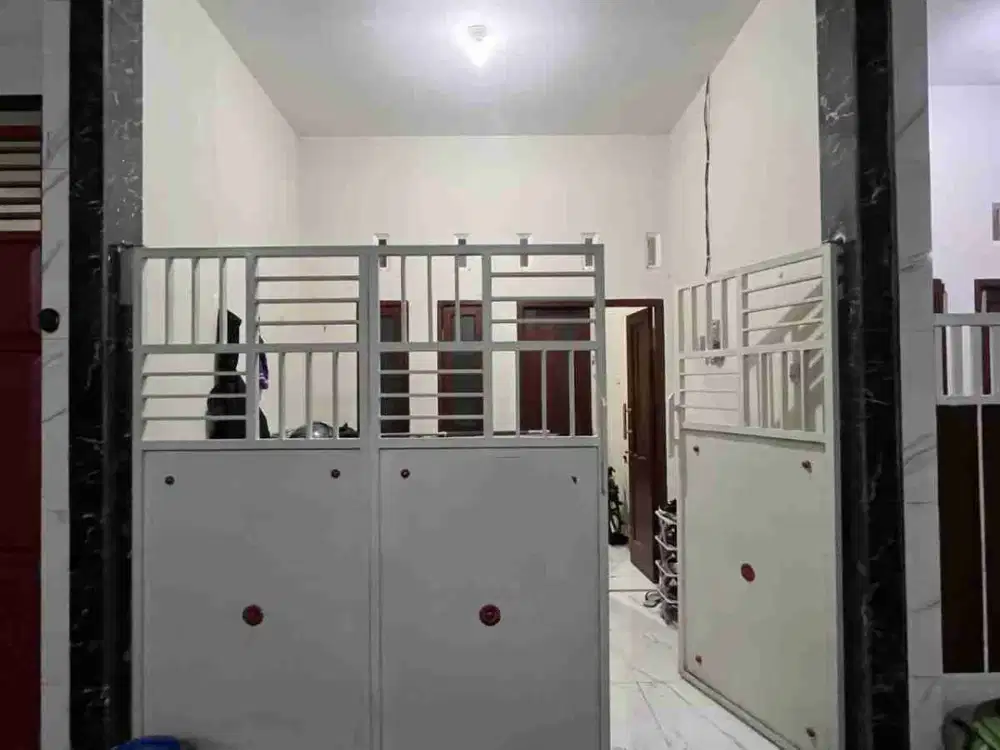 Di Jual Rumah 2 Lantai Lebak Arum Surabaya Dekat Unair Karangmenjangan