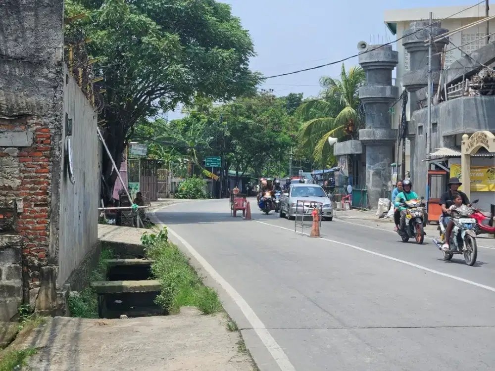 Bangunan Hitung Tanah Bonus Gudang Plus Ruko Lokasi Strategis di Kapuk Raya Jakarta Utara