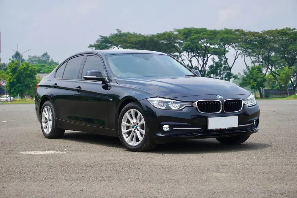 BMW 320d F30 Sport B48 Facelift LCI 2016 / 2017