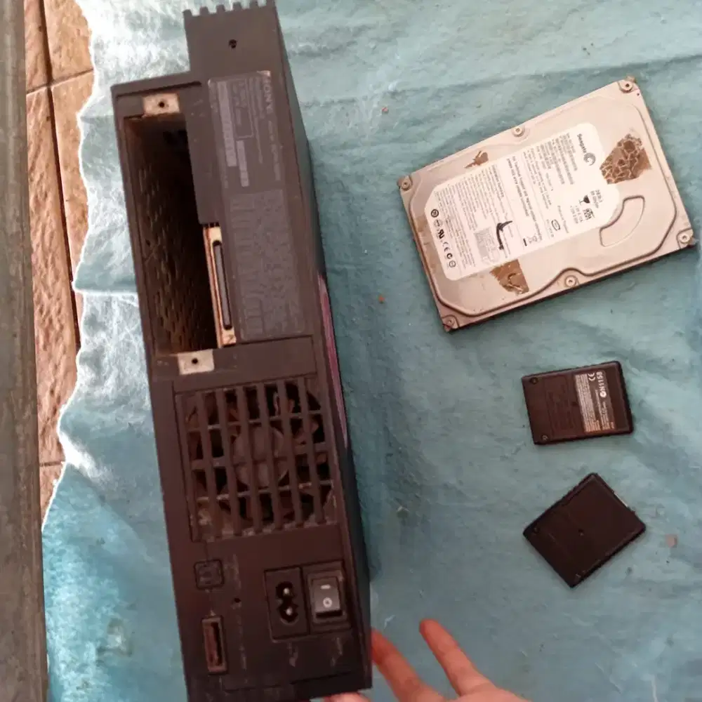 Ps 2 playstation hardisc ps2 mati


Udh lama gk nyalain