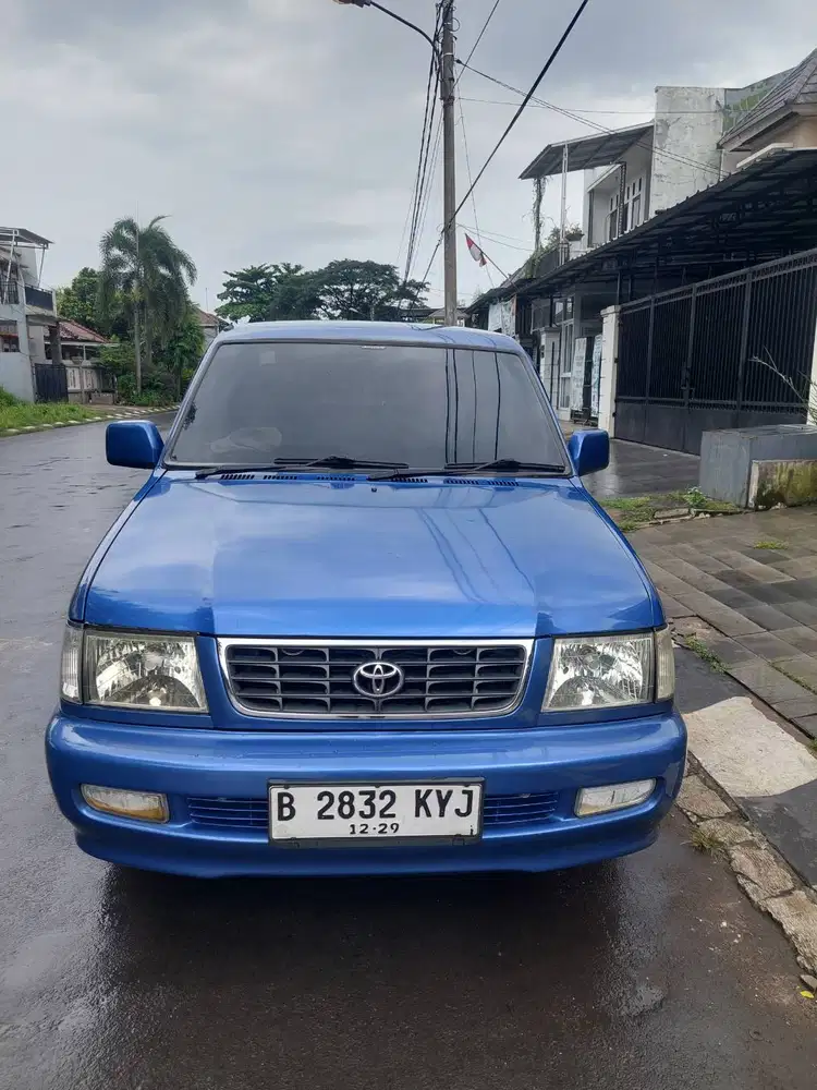 Dijual mobil kijang LGX TH2000