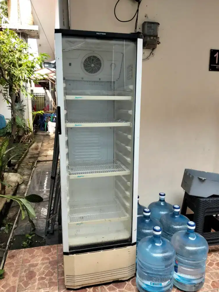 Kulkas Showcase Jumbo 4 Rak Merek Polytron