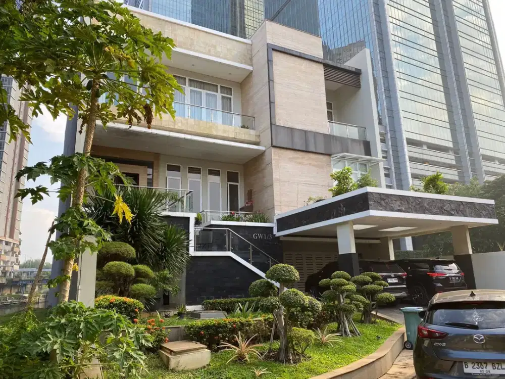 DIJUAL RUMAH MEWAH PIK 1 CLUSTER GOLD COAST UK 15x30 (3.5 LANTAI) SHM HARGA NEGO