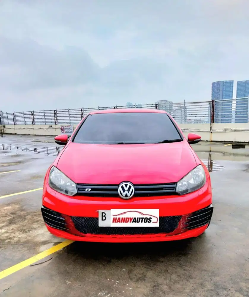 VW Golf Tahun 2012 Automatic Merah yang sangat terawat