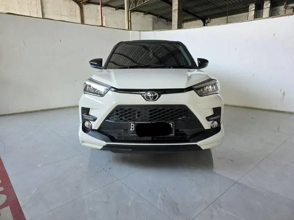 Toyota Raize GR Two Tone AT ( Matic ) 2022 Putih Km 40rban Mulus