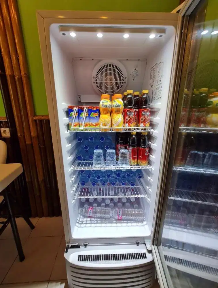 SHOWCASE GEA 192L JUAL MURAH (EXPO-26FR)